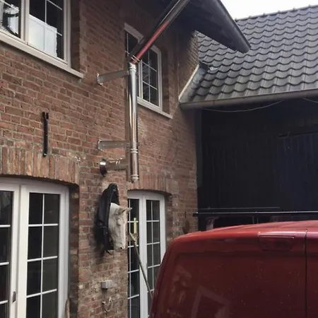 Althuizenhof 1 住宿加早餐酒店 *