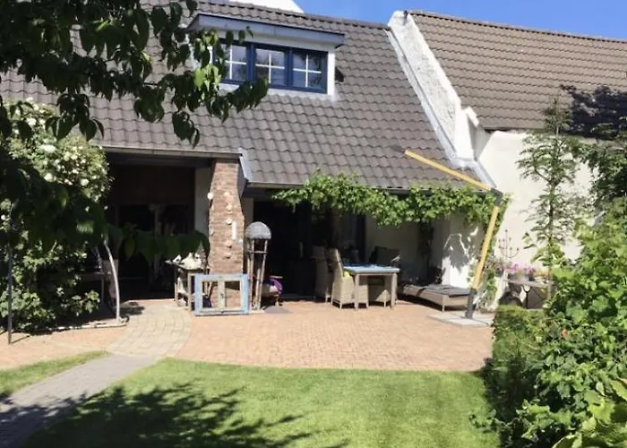 Althuizenhof 1 Bed & Breakfast Doenrade