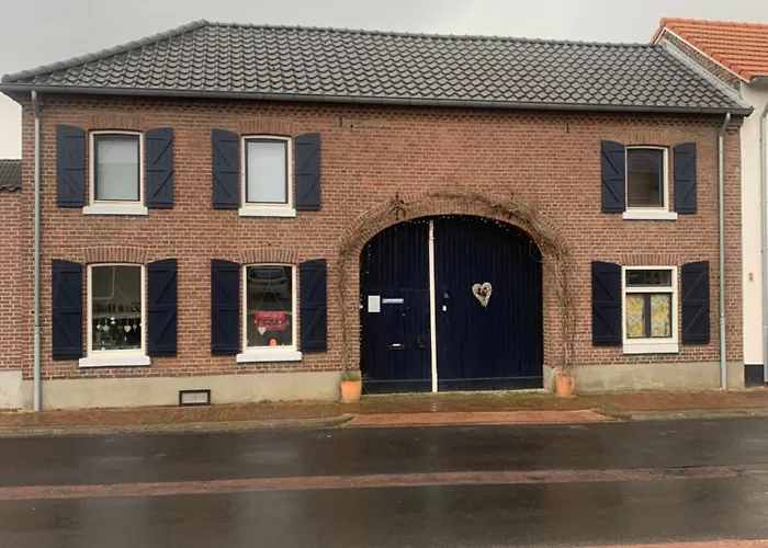 Althuizenhof 1 Bed & Breakfast Doenrade