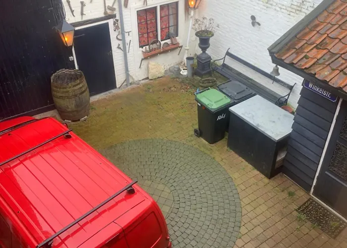 Bed & Breakfast Althuizenhof 1 *